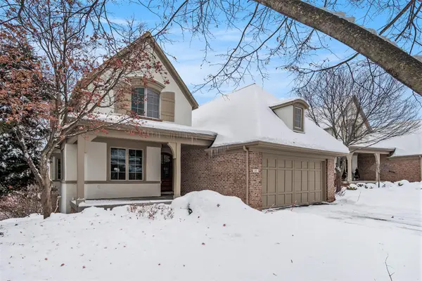 51 Peartree Lane Ne, Grand Rapids, MI 49546