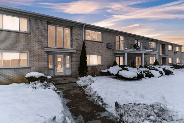 4113 Telegraph Road #A214, Bloomfield Hills, MI 48302