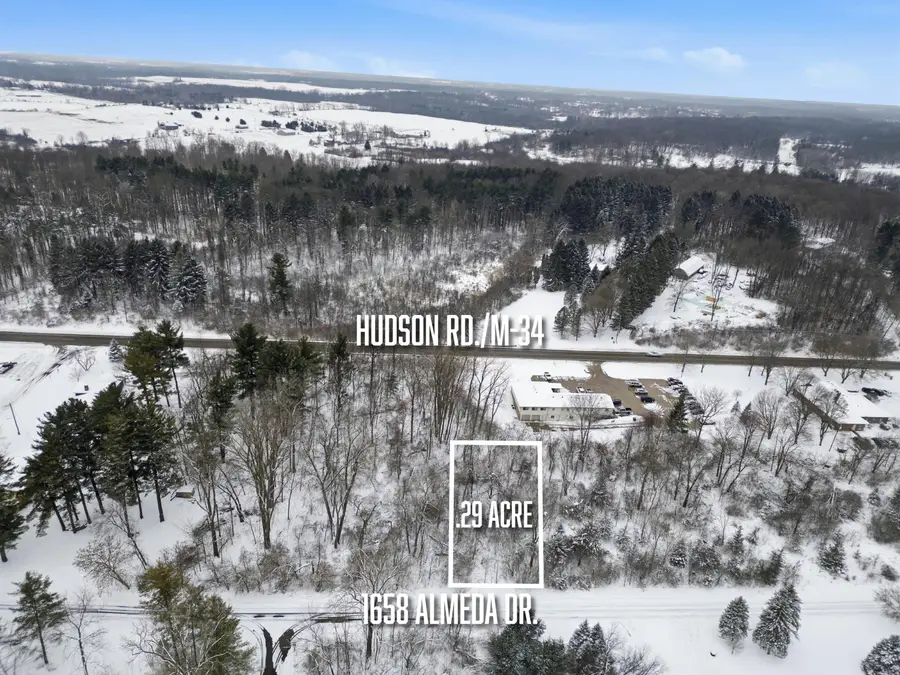 1640 Almeda Drive, Hillsdale, MI 49242 - Image #2