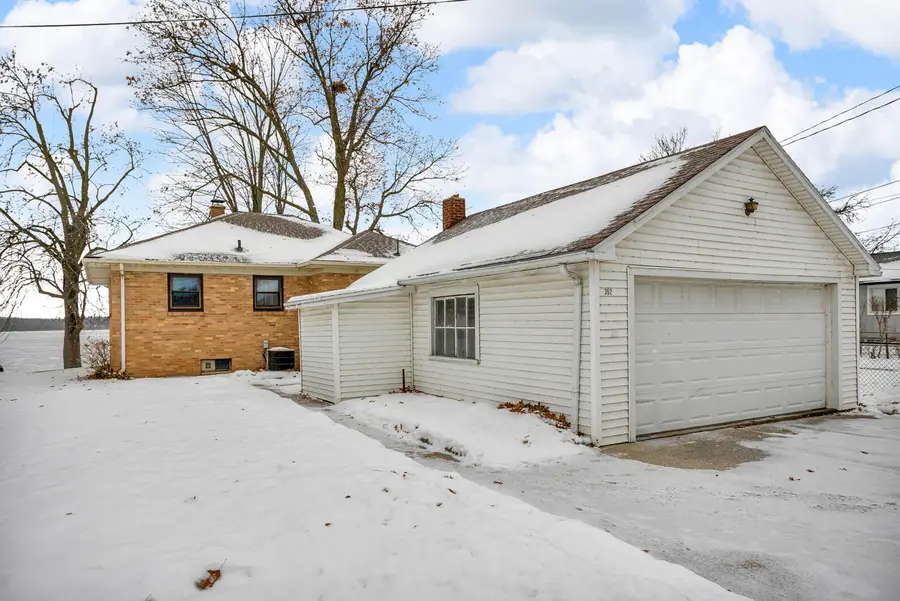 352 Jefferson Drive, Michigan Center, MI 49254 - Image #3