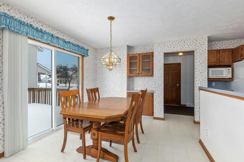 5075 Windybrook Drive Sw, Wyoming, MI 49418 - Image #2