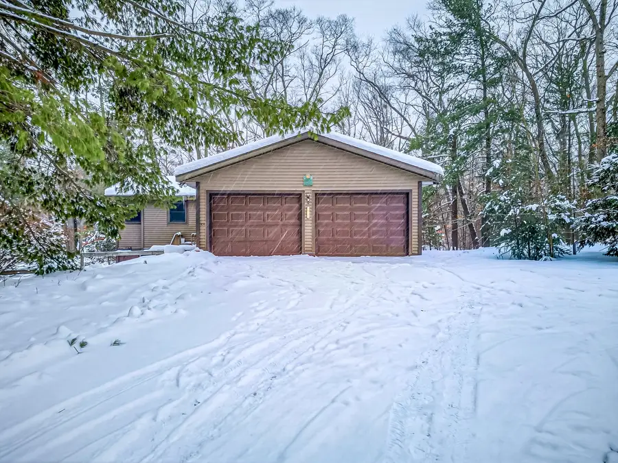 4333 Creekside Drive, Whitehall, MI 49461 - Image #2
