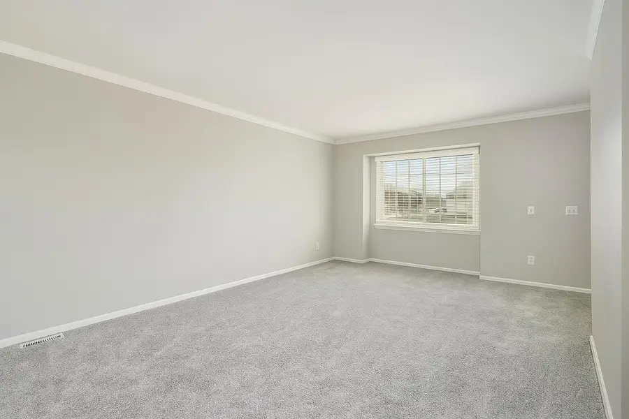 33941 Jefferson Avenue, Saint Clair Shores, MI 48082 - Image #3