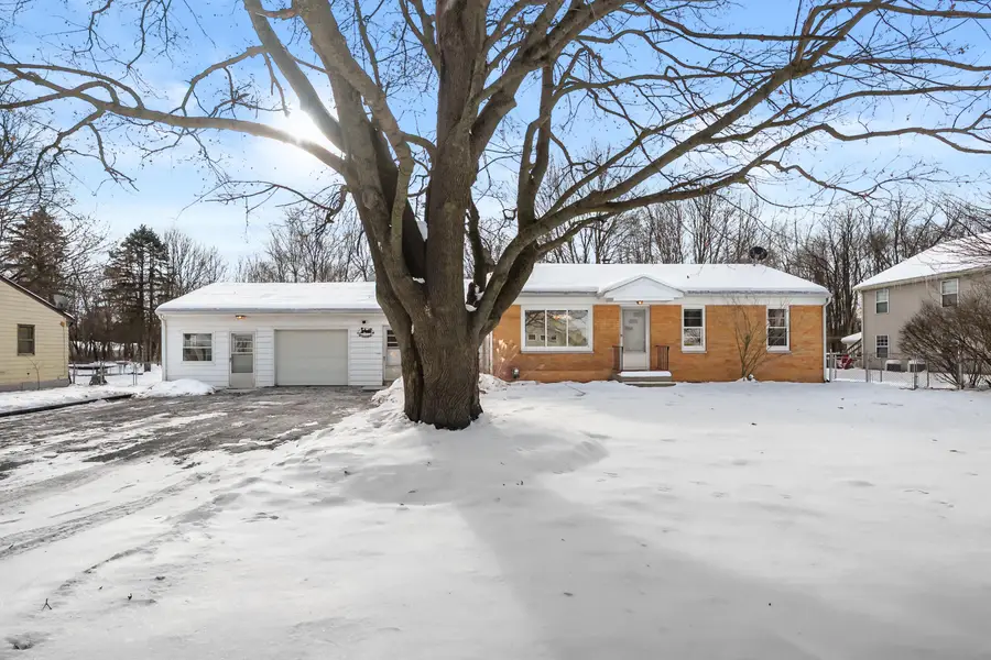 2229 W Osterhout Avenue, Portage, MI 49024 - Image #2