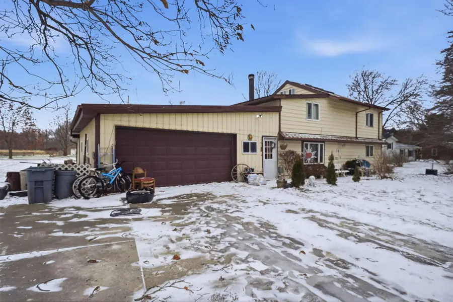 6179 Falkenbury Road, North Branch, MI 48461 - Image #2