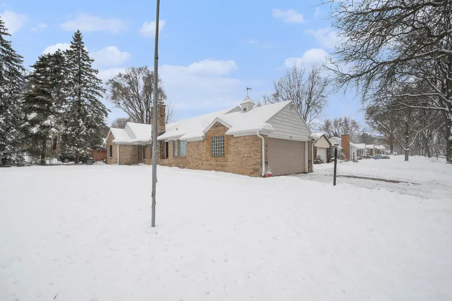 3041 Burton Street Se, Grand Rapids, MI 49546 - Image #2
