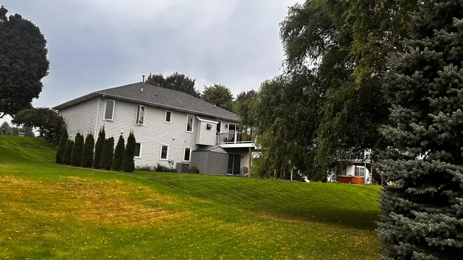 2713 Gullmont Drive Sw, Wyoming, MI 49418 - Image #3