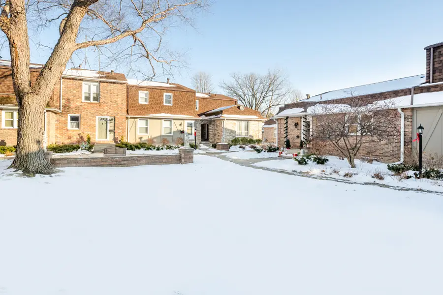 2510 Essex Court, Saint Joseph, MI 49085 - Image #2