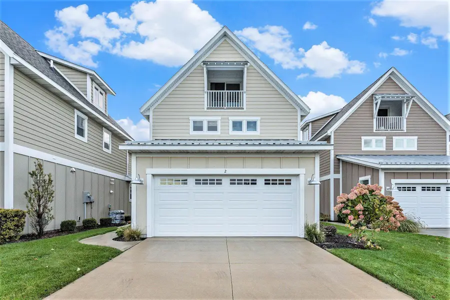 920 W Savidge Street #2, Spring Lake, MI 49456 - #3