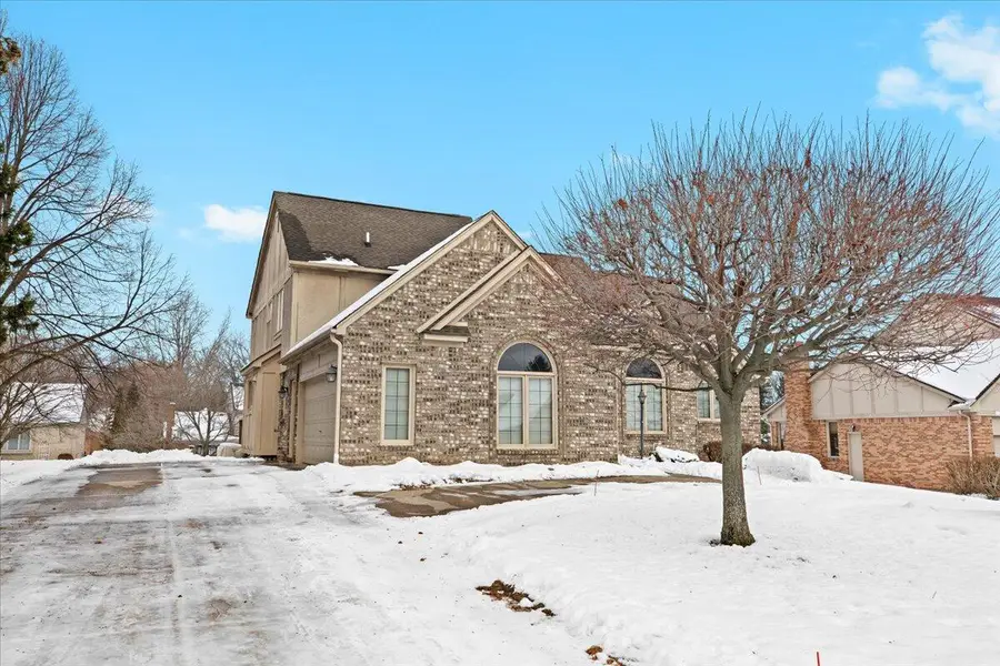 2126 Kennedy Drive, Rochester Hills, MI 48309 - Image #3