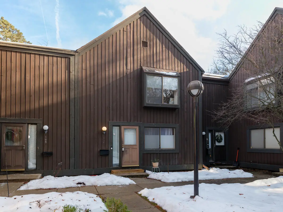 107 Inverness Court, Kalamazoo, MI 49006 - Image #1