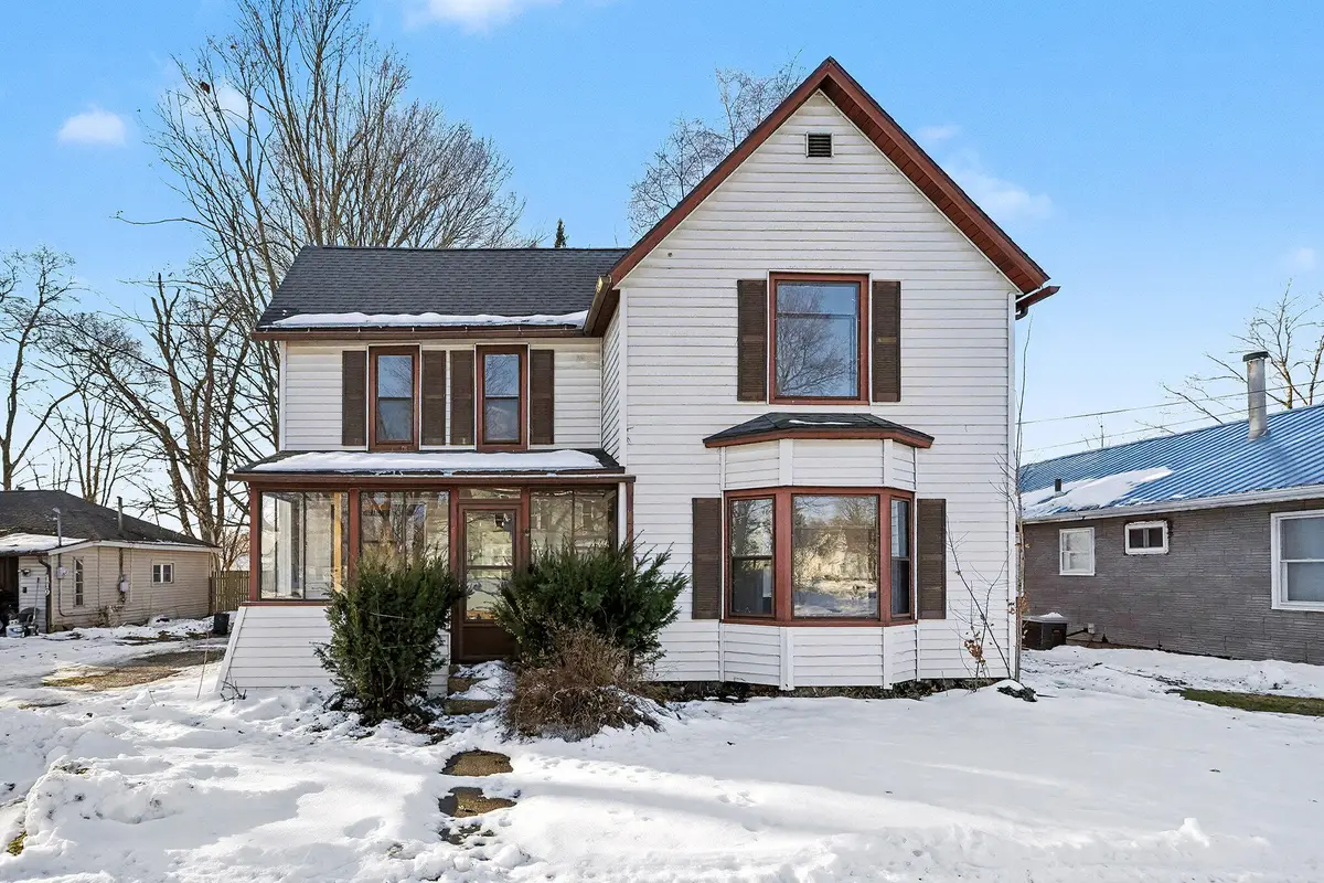 127 N Pleasant Street, Watervliet, MI 49098 - Image #1