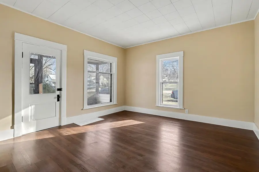 127 N Pleasant Street, Watervliet, MI 49098 - Image #3