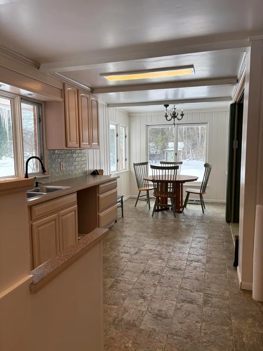 873 Hendrick Road, Norton Shores, MI 49441 - Image #2