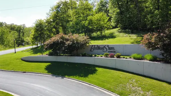 7076 Bentwood Trail, Kalamazoo, MI 49009