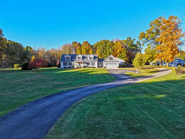 33262 56th Avenue, Paw Paw, MI 49079