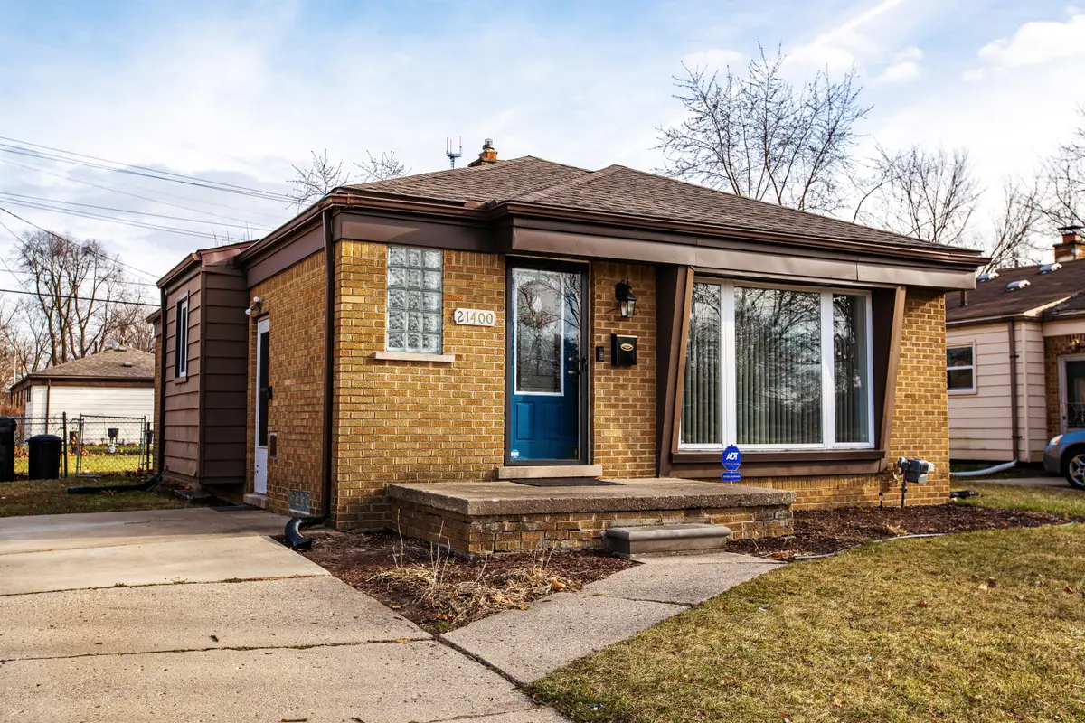 21400 Parklawn Street, Oak Park, MI 48237 - Image #1