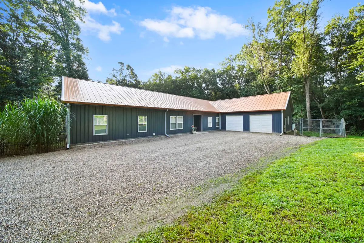 6635 E Chicago Road, Jonesville, MI 49250 - Image #1