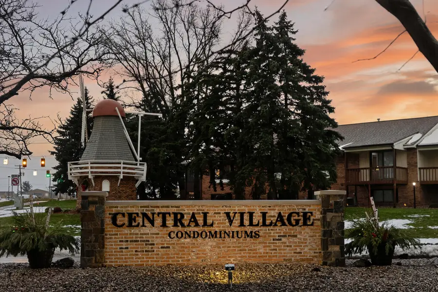 19 Old Mill #19, Holland, MI 49423 - Image #2