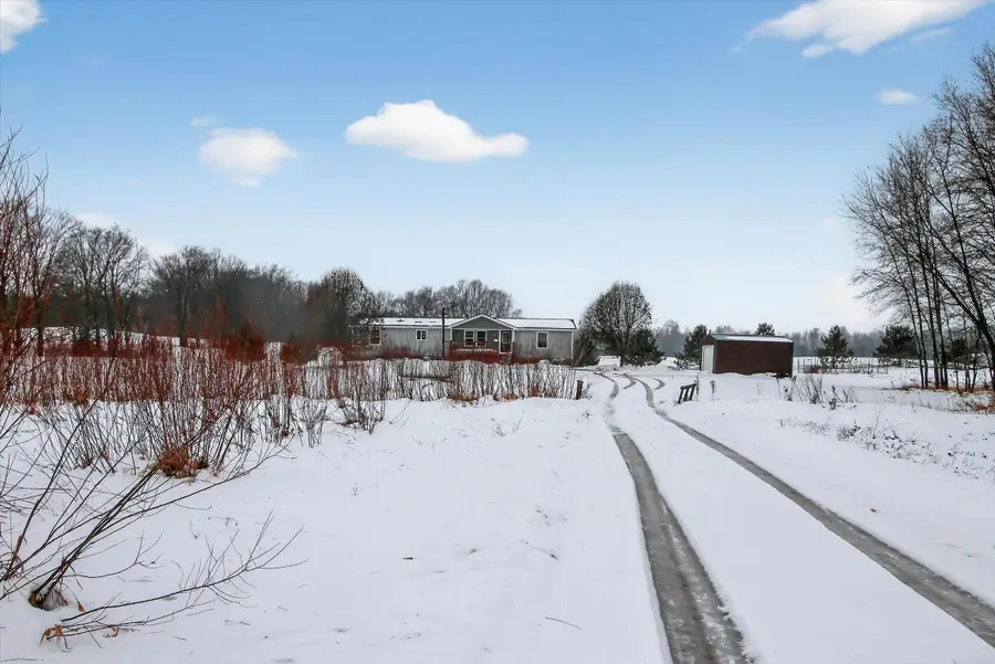 23767 230th Avenue, Paris, MI 49338 - Image #2