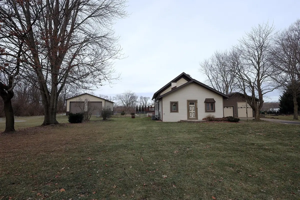 14339 Tuttlehill Road, Milan, MI 48160 - Image #1