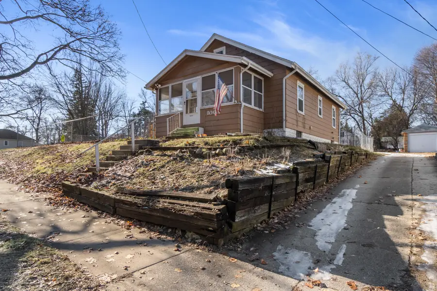 1004 Seymour Avenue, Jackson, MI 49202 - Image #2