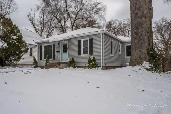825 Spring Avenue Ne, Grand Rapids, MI 49503