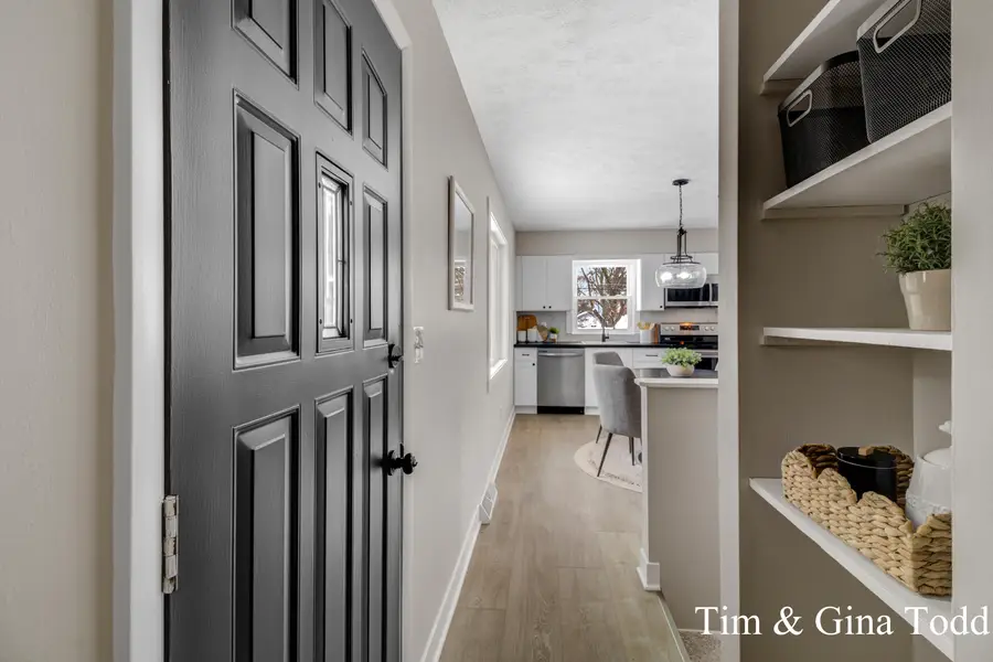 1628 Ira Avenue Nw, Grand Rapids, MI 49504 - Image #3