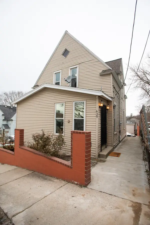 639 Curve Street Sw, Grand Rapids, MI 49503