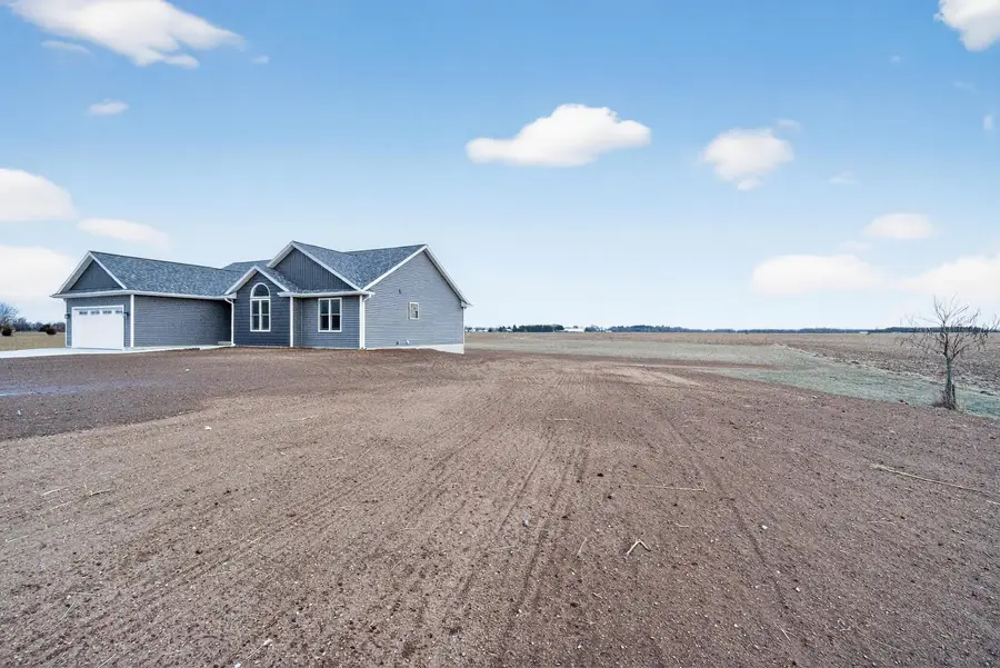 2081 S Francisco Road, Grass Lake, MI 49240 - Image #3