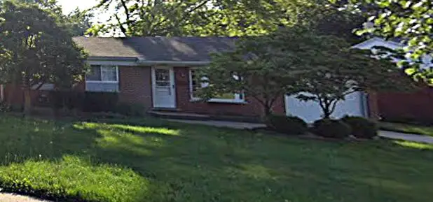 39400 Roslyn Drive, Sterling Heights, MI 48313 - Image #2