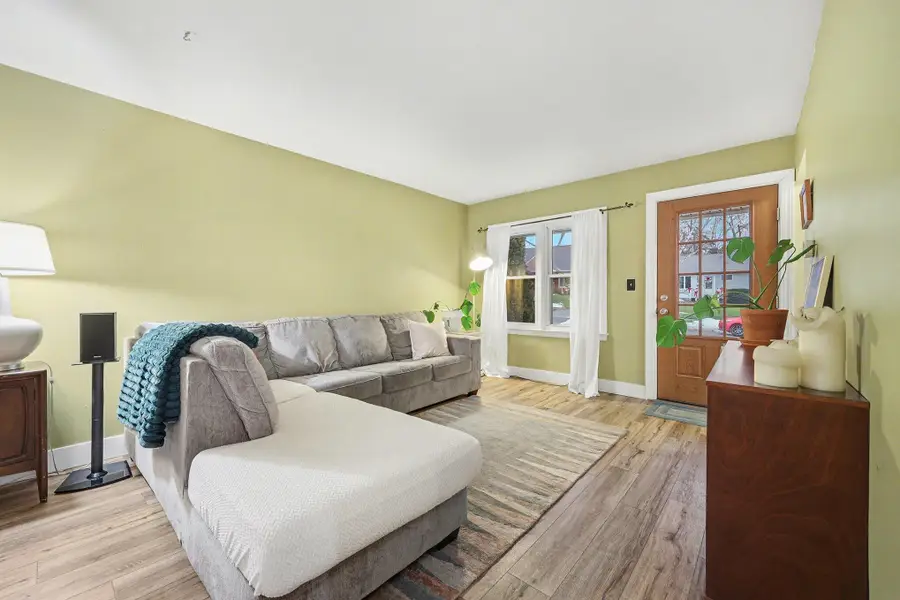 1035 Washtenaw Street Ne, Grand Rapids, MI 49505 - Image #2