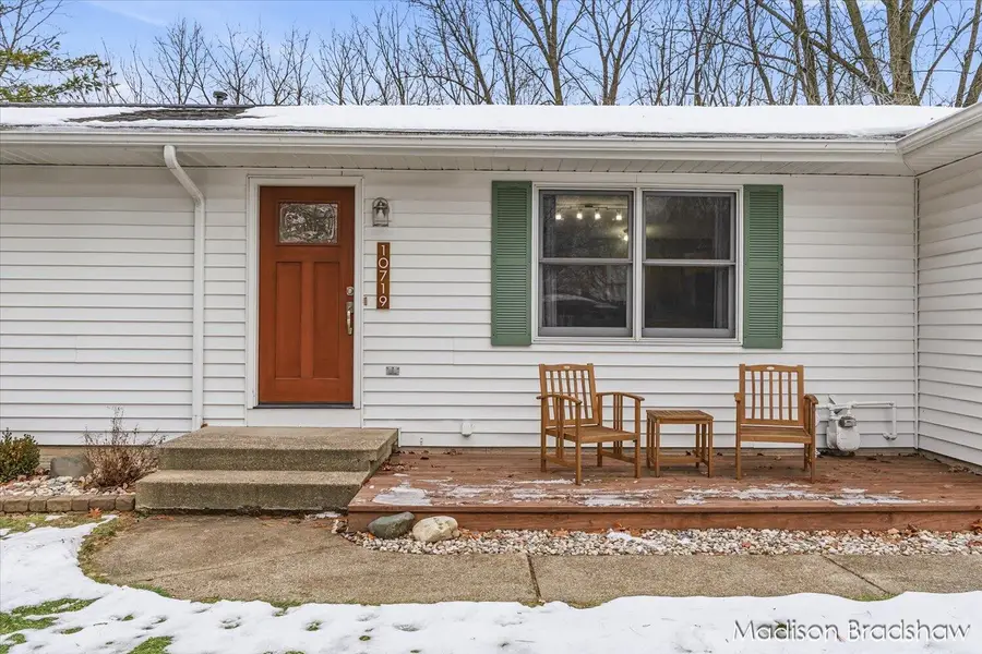 10719 Alpine Avenue Nw, Sparta, MI 49345 - Image #3