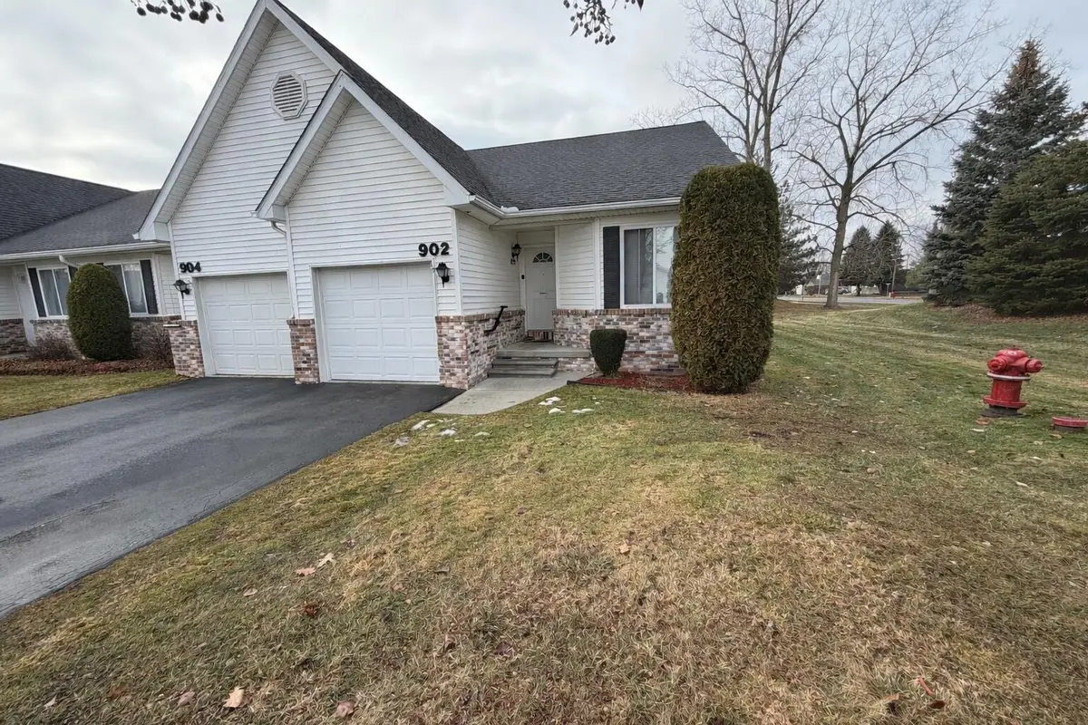 902 Lighthouse Drive, Marysville, MI 48040 - Image #1