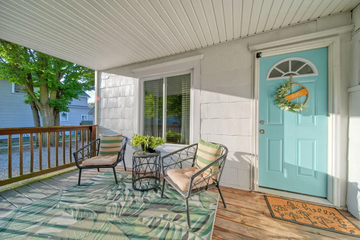 136 E Chestnut Street E, Adrian, MI 49221 - Image #1