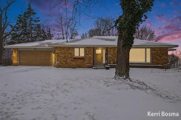 867 Paw Paw Drive, Holland, MI 49423