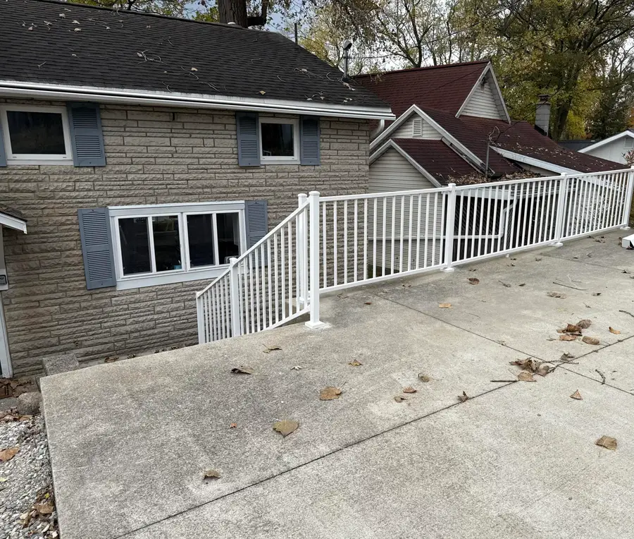 68430 Dailey Road, Edwardsburg, MI 49112 - Image #2