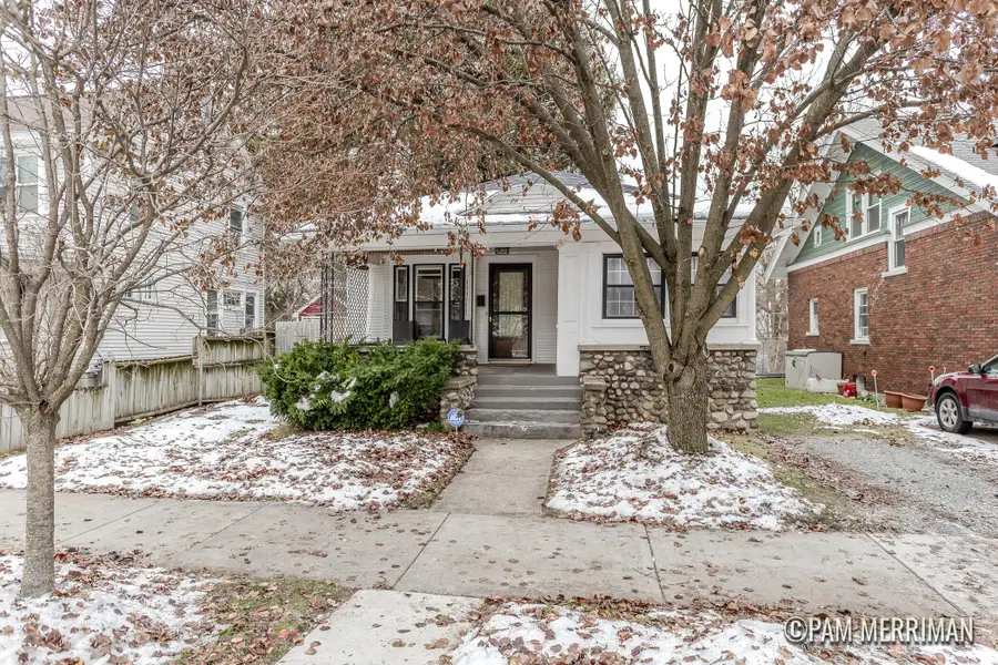 306 Valley Avenue Nw, Grand Rapids, MI 49504 - Image #2