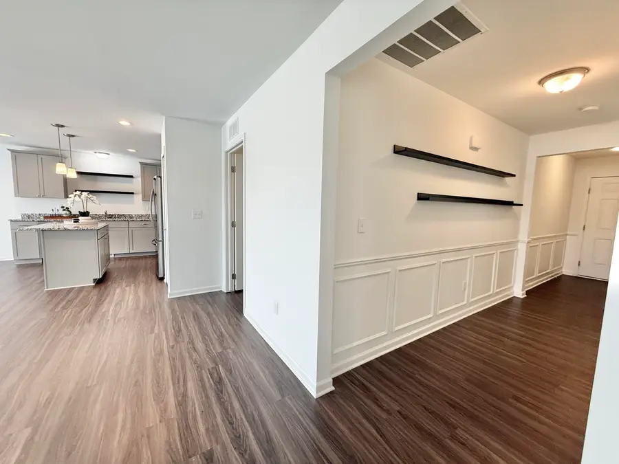 10290 Swan Lake Circle, Ypsilanti, MI 48197 - Image #3