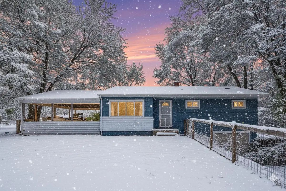 2262 Warren Road, Niles, MI 49120 - Image #1