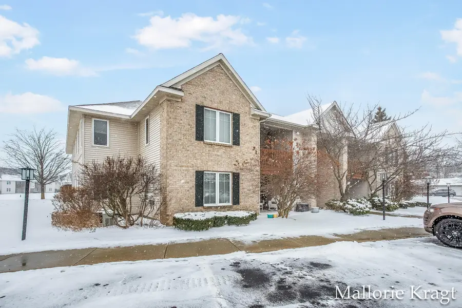 3170 W Crystal Waters Drive #2, Holland, MI 49424 - Image #2