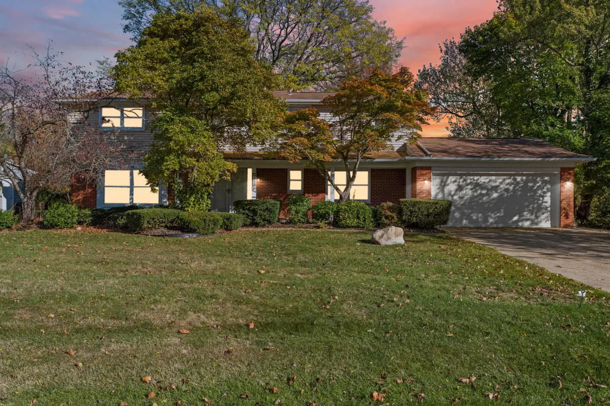 6843 Leslee Crest Drive, West Bloomfield, MI 48322 - Image #1