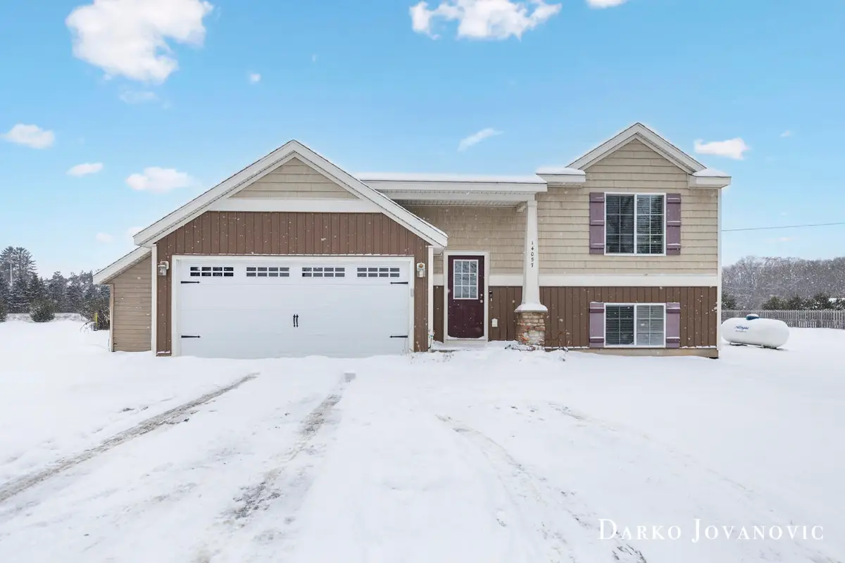 14057 Olin Lakes Drive Ne, Cedar Springs, MI 49319 - Image #1