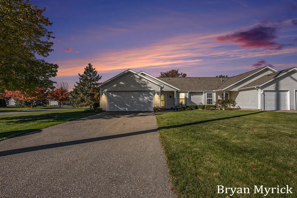2933 Willow View Way, Holland, MI 49424 - Image #1
