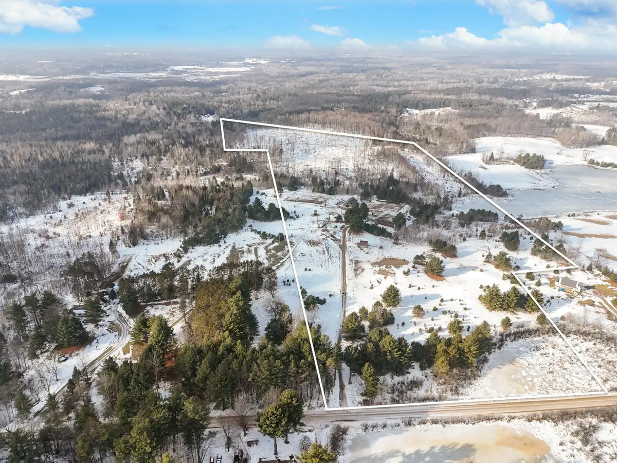 21579 N 170th Avenue, Tustin, MI 49688 - Image #1