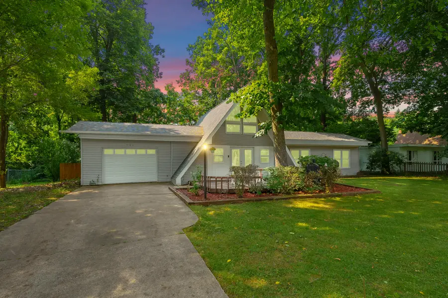 1900 Derfla Drive, Saint Joseph, MI 49085 - Image #2