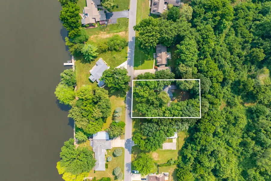 1900 Derfla Drive, Saint Joseph, MI 49085 - Image #3