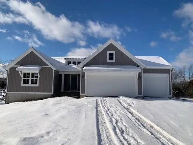 1040 N Washington Street Se, Lowell, MI 49331 - Image #1