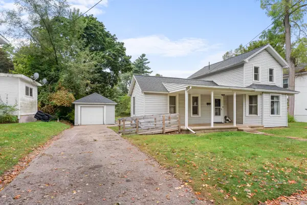 82 N Norwood Street, Hillsdale, MI 49242