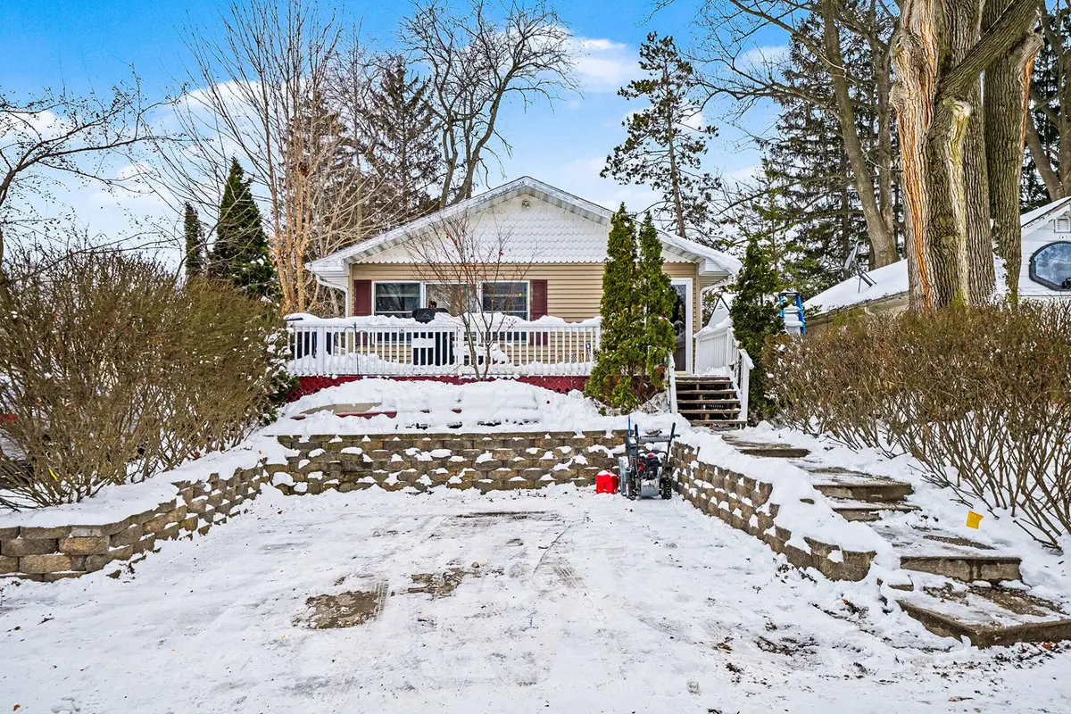 50362 Eastside Drive, Dowagiac, MI 49047 - Image #1